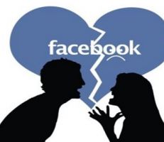 "الفيس بوك".. طلاق في الواقع.. وارتباط في الافتراضي