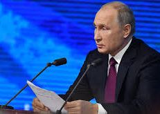 بوتين يدعو إلى العمل الجاد  لدفع العملية السياسية في سورية قُدماً