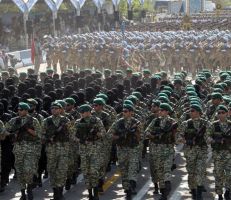 إيران ترد على السعودية والبحرين ودعمها تصنيف الحرس الثوري بقائمة الإرهاب
