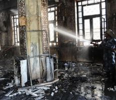 حريق هائل يلتهم جامع الفاروق في شارع بغداد بدمشق