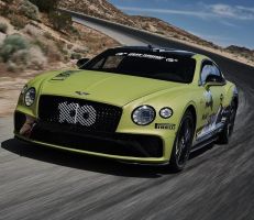Bentley Continental GT تستعدّ لكسر رقم قياسي جديد في ’بايكس بيك‘(صور)