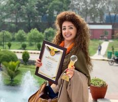 شابة سورية تحصل على جائزة في نشر السلام