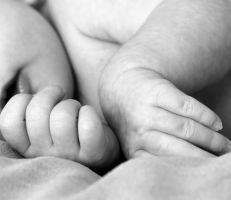 ألمانيا: ولادة أطفال بتشوهات خلقية في اليدين والسلطات تبدأ تحقيقاً