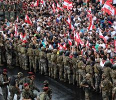 وزراء اقتصاد سابقون: الاحتجاجات تكلف لبنان 200$ مليون يومياً