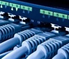 "الاتصالات" تعلن عن دخول شركات خاصة عام 2022 لتحسين خدمات الانترنت