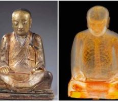 الأشعة المقطعية لتمثال لبوذا تكشف عن جثة راهب محنطة مخبأة داخل التمثال !