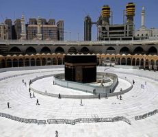 مفتي السعودية: صلاة التراويح والعيد بالبيوت في ظل استمرار جائحة فيروس كورونا