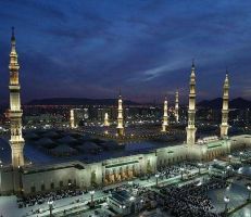 السعودية تسمح بإقامة تراويح شهر رمضان في الحرمين بشروط