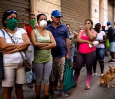 في زمن الوباء: الكوبيون يكافحون للحصول على الطعام