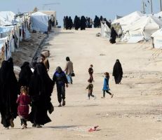 وزارة الخارجية تقول إن فرنسا أعادت عشرة أطفال من سوريا