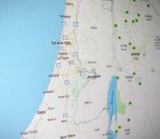 "غوغل" و"أبل" يحذفان دولة فلسطين من خرائطهما