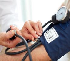 طرق سهلة لرفع ضغط الدم دون تناول دواء