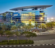 المنطقة الحرة بمطار دبي توقع تفاهما مع غرف التجارة الإسرائيلية