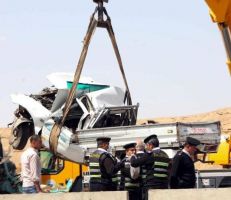 وفاة 5 أفراد من أسرة واحدة في حادث سير بمصر