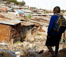 تحت تأثير الوباء والركود: الفقر المدقع سوف يرتفع لأول مرة منذ عقدين