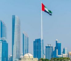 الإمارات تمنح "الإقامة الذهبية" لعشر سنوات لبعض المهن