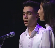 طلاب سوريون يقدمون عروضاً غنائية باللغة الروسية في دار الأوبرا