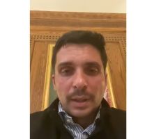 الأمير الأردني حمزة بن الحسين يتهم قادة البلاد بالفساد ويقول إنه قيد الإقامة الجبرية (فيديو)
