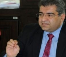 حاكم مصرف سوريا المركزي يوضح حول منع التداول بغير الليرة: حيازة القطع الأجنبي أو إيداعه بالحسابات المصرفية أو السحب غير مخالفة للقانون