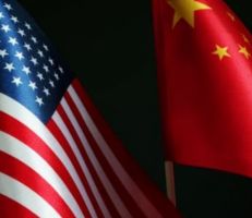 إدارة بايدن توسّع لائحة ترامب للشركات الصينية التي تخضع لعقوبات