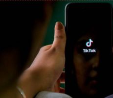 محكمة أمريكية ترفض طعن وزارة العدل على رفع الحظر عن “تيك توك”