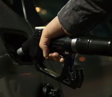 في إطار رفع الدعم عن الوقود: رفع أسعار الوقود في مصر للمرة الثانية على التوالي
