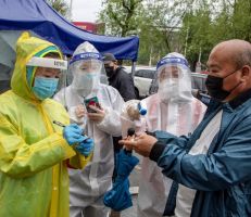 الصين تفرض الإغلاق شمال البلاد بسبب عودة الإصابات بفيروس كورونا