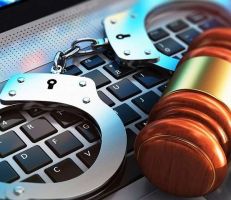الكشف عن بعض تعديلات قانون الجرائم الإلكترونية .. إضافة جريمة النيل من مكانة الدولة "المالية" والجرائم الواقعة على الدستور
