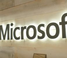 مايكروسوفت تفصل موظفين إثر اتهامات بتقديم رشاوى في الشرق الأوسط وإفريقيا