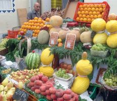 تونس توقف تصدير الخضروات والفواكه للحد من ارتفاع الأسعار وتلبية احتياجات السوق المحلية