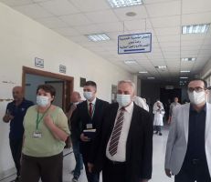 وفد روسي يزور مشفى المواساة في دمشق ويقدم خبراته في مجال طب العيون