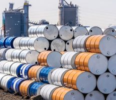 الولايات المتحدة: النفط قد يرتفع إلى 140$ إذا لم يتم فرض سقف لسعر الخام الروسي