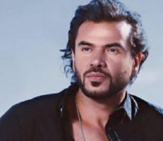 مصر: الحكم على الفنان السوري سامو زين بالسجن وتغريمه بمبلغ 74 ألف دولار