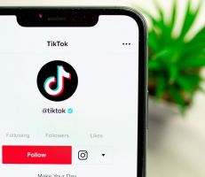 منصة “تيك توك” تستخدم مرشحات خفية لمراقبة المحتوى دون علم المستخدمين