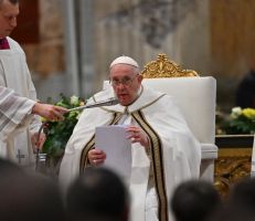 بابا الفاتيكان : المثلية الجنسية ليست جريمة والله يحب جميع خلقه