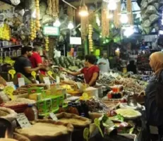 غرفة تجارة دمشق ترجع ارتفاع أسعار البضائع لضعف المخزون والتنافسية ووصول دولار تمويل المستوردات إلى 7230 ليرة