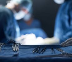 برلين: طبيبان أجريا أكثر من 1000 عملية جراحية كاذبة