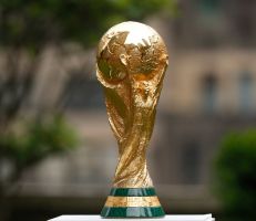 لماذا انسحبت السعودية من استضافة كأس العالم 2030؟!