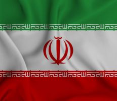 إيران تعتزم رفع إنتاجها النفطي 250 ألف برميل يوميا هذا الصيف