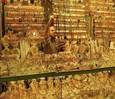 الحكومة توافق على مشروع صك تشريعي يمنح إعفاءات كبيرة من الرسوم والضرائب على مستوردات الذهب الخام