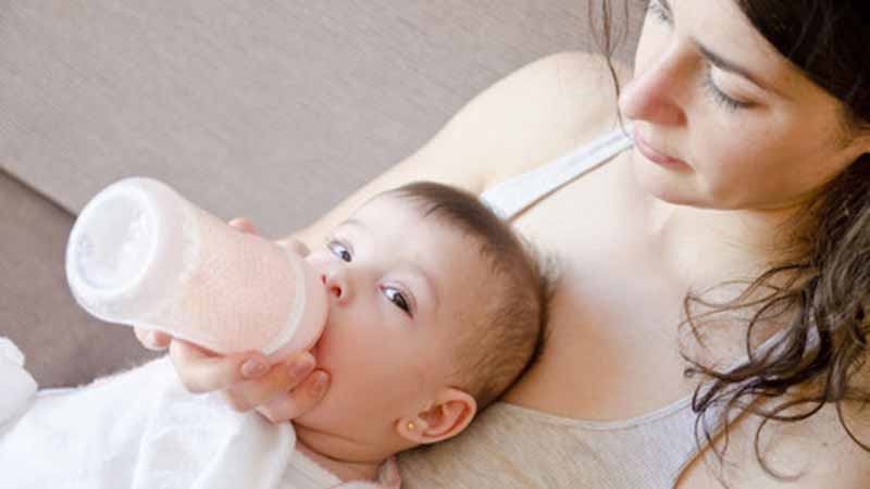 برسم وزارة الصحة: حليب الأطفال الرضع مقطوع عن صيدليات اللاذقية