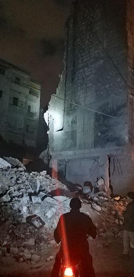 الإخلاء الفوري ينقذ عوائل من بناء انهار في حلب