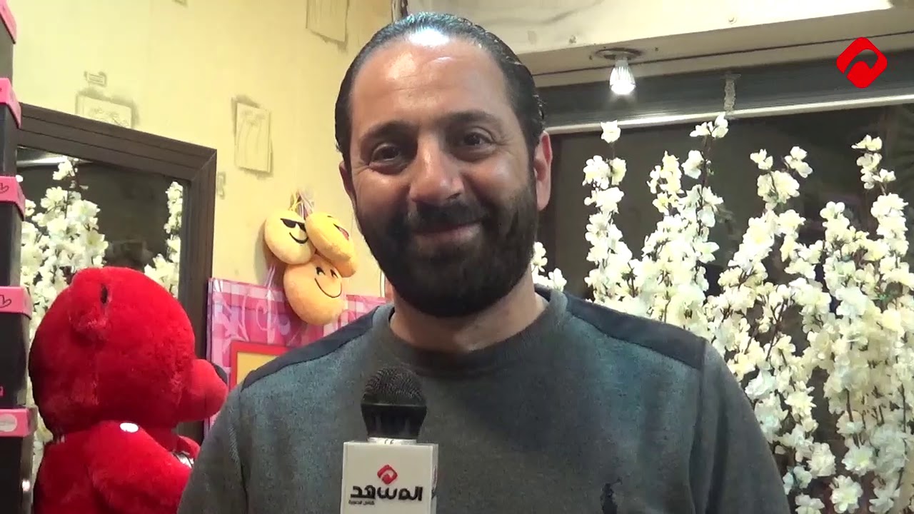 عيد الحب في دمشق .. بين بازارات الورد وشعارات الحب (فيديو)