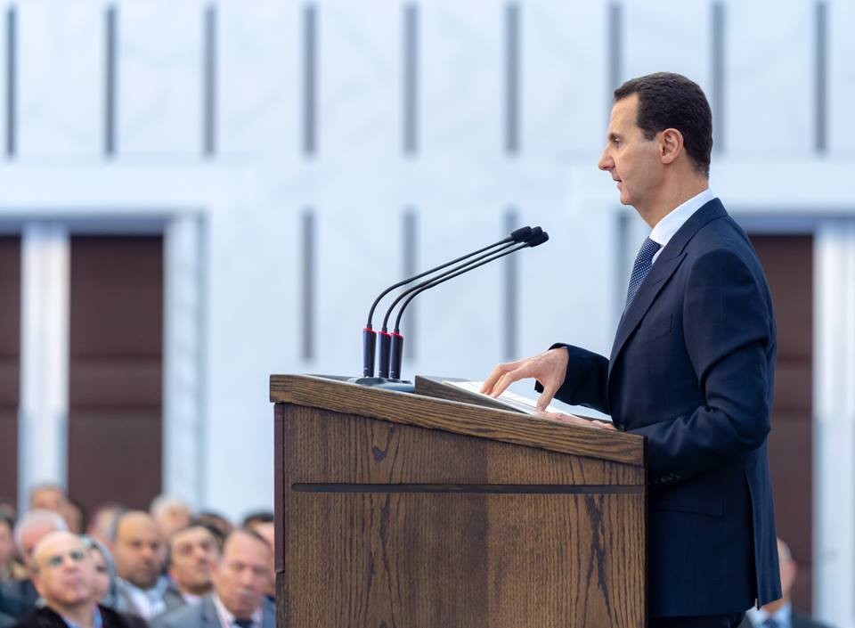 الرئيس الأسد: أمامنا أربع حروب الحرب الأولى عسكرية والثانية حرب الحصار والثالثة حرب الأنترنت والرابعة حرب الفاسدين