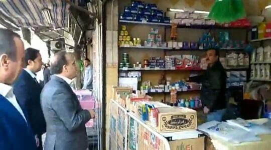 خميس يجول في أسواق دمشق الشعبية والناس تنتظر قرارات ملموسة