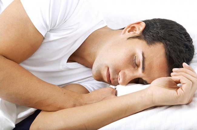 ماذا يحدث لجسمك إذا زادت ساعات نومك