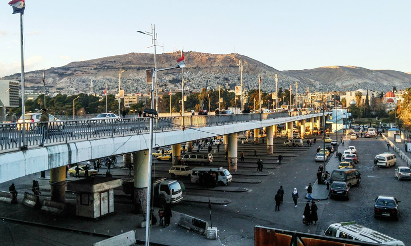 سرافيس مجانية من جسر الرئيس إلى عدة مناطق في دمشق