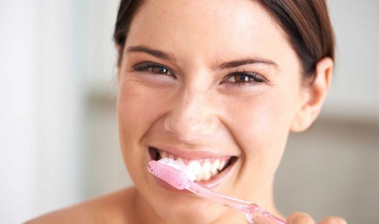 العناية بالأسنان تحميك من "مرض خطير"