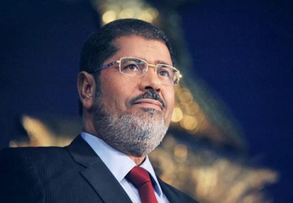 وفاة "محمد مرسي" بنوبة قلبية خلال جلسة محاكمته
