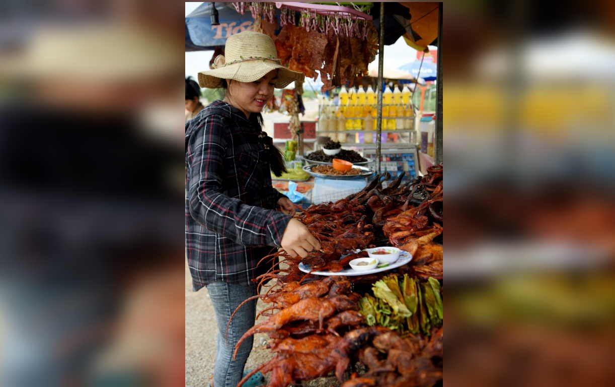 لحم الجرذان "سناك رخيص في شوارع كمبوديا"